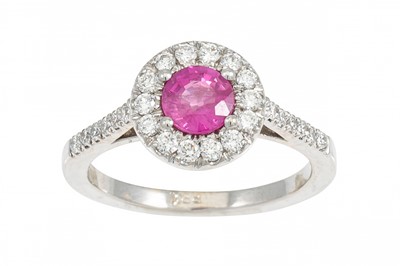 Lot 261 - A RUBY AND DIAMOND CLUSTER RING, the circular...