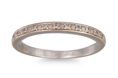 Lot 14 - A DIAMOND SET BAND RING, mounted 9ct gold, size I