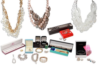 Lot 10 - A LARGE ASSORTED COLLECTION OF GOOD QUALITY...