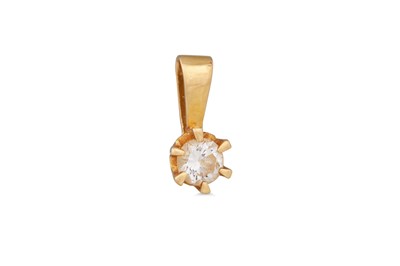 Lot 182 - A DIAMOND PENDANT, the round brilliant cut...