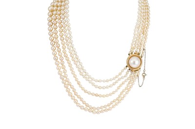 Lot 46 - A FIVE STRAND CULTURED PEARL NECKLACE,...