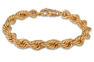 Lot 124 - A 9CT GOLD CURB LINK BRACELET, 14.4 g.