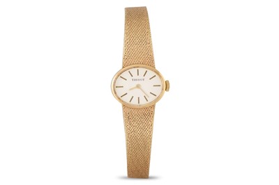 Lot 323 - A 9CT GOLD TISSOT LADY'S WRISTWATCH, 9ct gold...