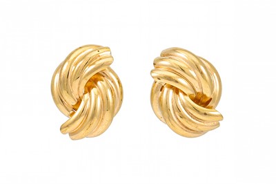 Lot 190 - A PAIR OF GOLD EARRINGS, in the form of knots