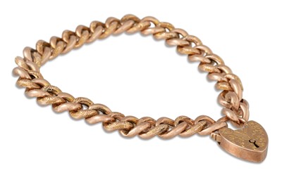 Lot 114 - A VINTAGE 9CT GOLD BRACELET, hollow links with...