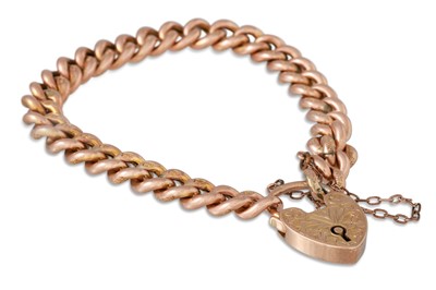 Lot 115 - A VINTAGE 9CT GOLD BRACELET, hollow links with...