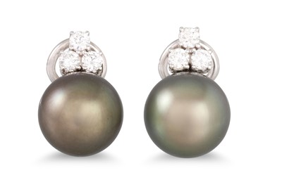 Lot 131 - A PAIR OF TAHITIAN PEARL AND DIAMOND EARRINGS,...
