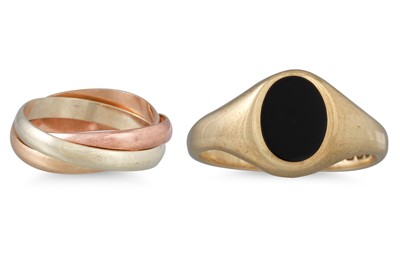 Lot 11 - A SIGNET RING, together with a three-colour...