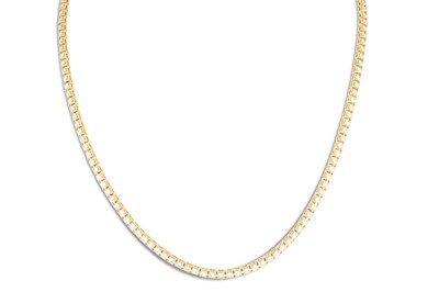 Lot 250 - A DIAMOND LINE NECKLACE, the brilliant cut...