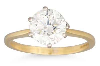 Lot 311 - A DIAMOND SOLITAIRE RING, the brilliant cut...