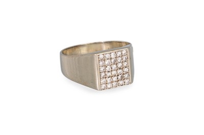 Lot 100 - A DIAMOND CLUSTER RING, of square form,...