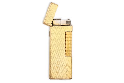 Lot 34 - A DUNHILL LIGHTER