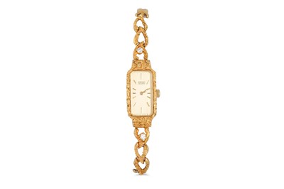 Lot 75 - A 1980'S GOLD AND DIAMOND SET LADY'S SEIKO...