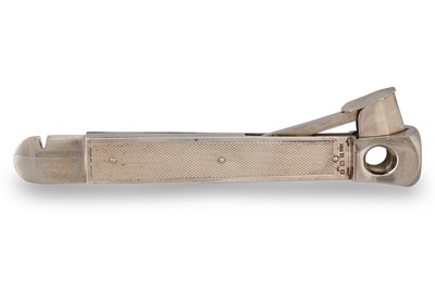 Lot 404 - A MODERN SILVER CIGAR CUTTER, Birmingham 1971,...