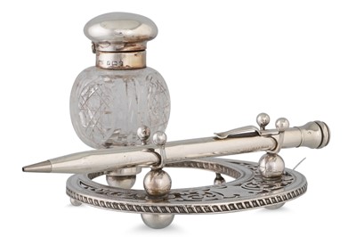 Lot 389 - AN EDWARDIAN SILVER PEN AND INK SET,...