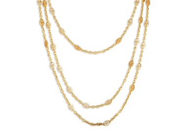Lot 91 - A FANCY LINK MUFF CHAIN, approx 59"