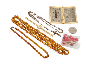 Lot 8 - A COLLECTION OF COSTUME JEWELLERY, comprising...
