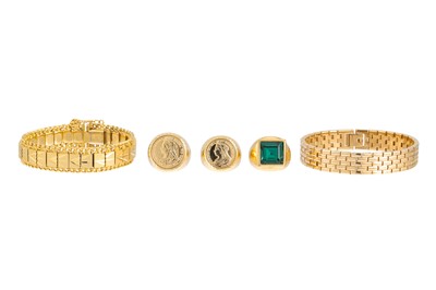 Lot 408 - A COLLECTION OF COSTUME JEWELLERY PIECES