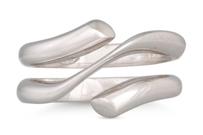 Lot 100 - A MODERN GEORG JENSEN 18CT WHITE GOLD RING, of...