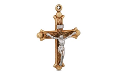 Lot 266 - A VINTAGE TWO COLOUR 9CT GOLD CRUCIFIX