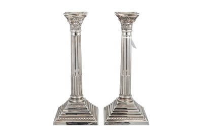 Lot 529 - A FINE PAIR OF QUALITY CORINTHIAN COLUMN...