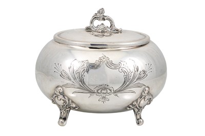 Lot 535 - A FINE QUALITY CONTINENTAL SILVER (.800) SUGAR...