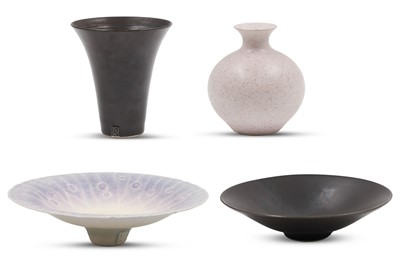 Lot 216 - VIVIENNE FOLEY (Contemporary Ceramic artist) A...
