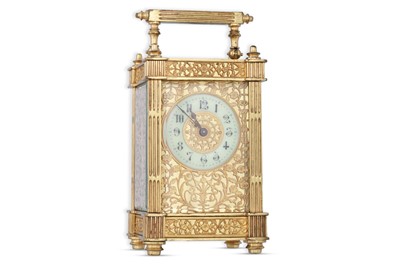 Lot 404 - AN ANTIQUE CARRIAGE CLOCK, of ornate style...