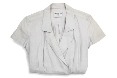 Lot 197 - A LADY'S CHANEL LINEN TUNIC/SHIRT, 100% linen,...
