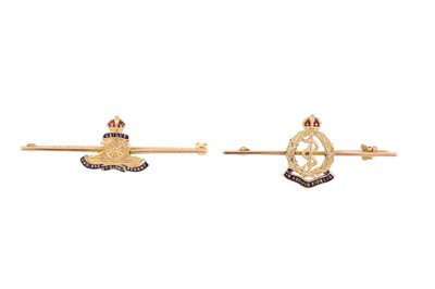 Lot 159 - TWO 9CT GOLD WORLD WAR 1 MILITARY SWEETHEART...