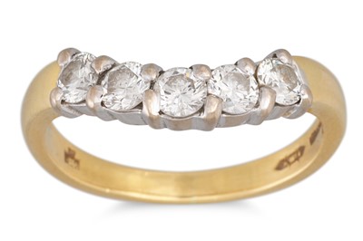 Lot 25 - A FIVE STONE DIAMOND RING, the five round...