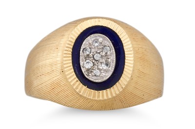 Lot 158 - AN ENAMEL AND DIAMOND PAVÉ SET SIGNET RING,...
