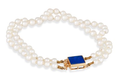 Lot 49 - A DOUBLE ROW CULTURED PEARL BRACELET, with...