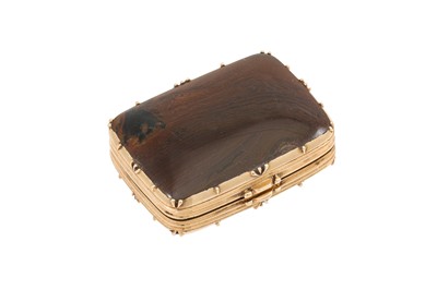 Lot 339 - A GEORGIAN VINAIGRETTE c. 1800, set with...