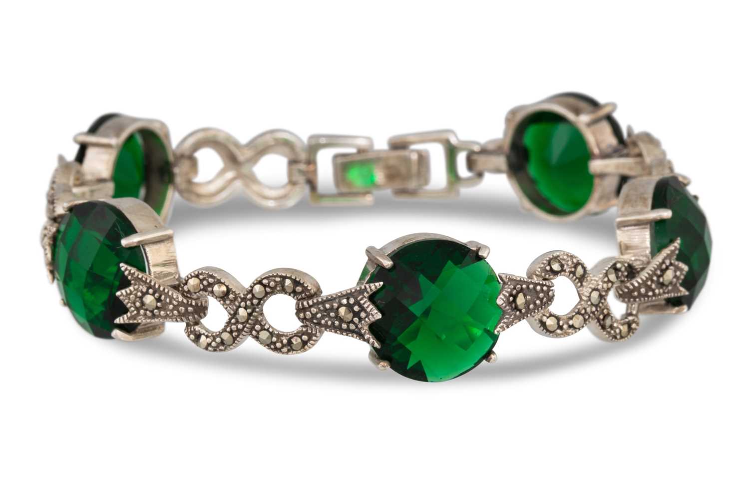 Lot 31 - A SILVER MARCASITE BRACELET
