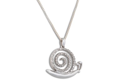 Lot 33 - A DIAMOND SET PENDANT, modelled as a snail, on...