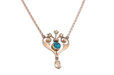 Lot 37 - AN ART NOUVEAU PENDANT, set with turquoise,...