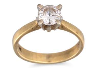 Lot 90 - A COLLECTION OF 9CT GOLD JEWELLERY, 30.3 g.