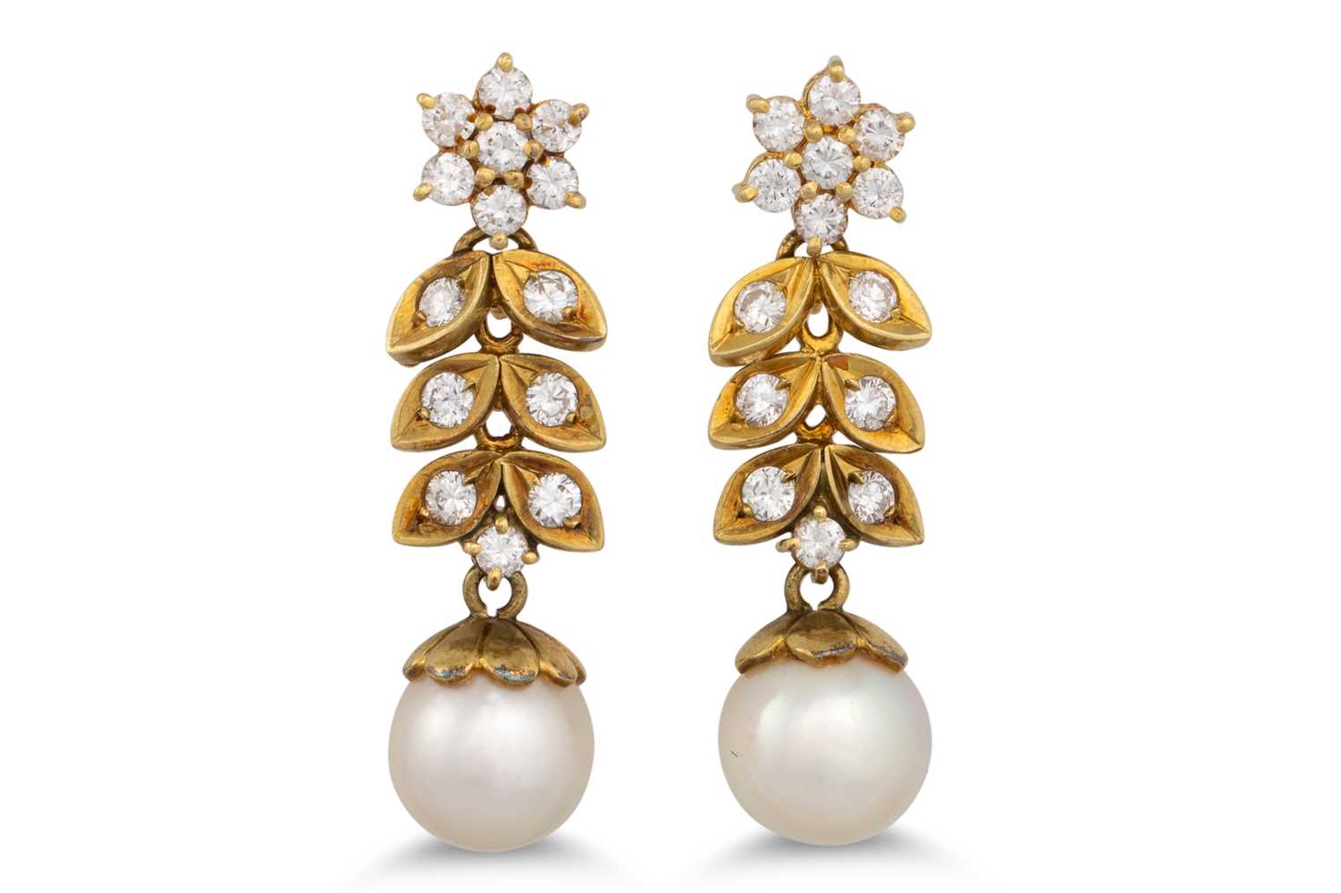 Lot 72 - A PAIR OF DIAMOND AND CULTURED PEARL DROP...