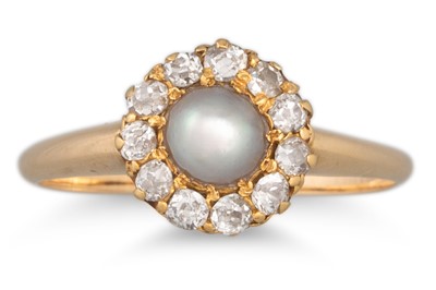 Lot 188 - A VINTAGE PEARL AND DIAMOND DRESS RING,...