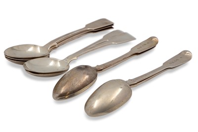 Lot 467 - A MATCHED SET OF NINE VICTORIAN SILVER FIDDLE...