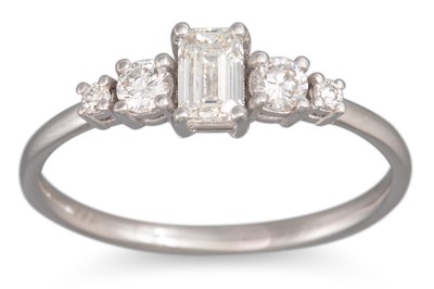 Lot 276 - A DIAMOND FIVE STONE RING, the emerald cut...