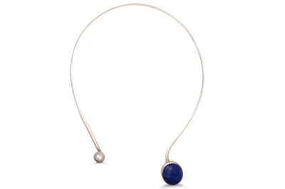 Lot 1 - A LAPIS LAZULI STERLING SILVER COLLERETTE,...