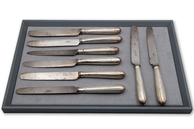 Lot 246 - A SET OF NINE ANTIQUE VICTORIAN SILVER HANDLED...