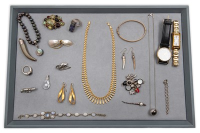 Lot 179 - A COLLECTION OF COSTUME JEWELLERY AND WATCHES,...