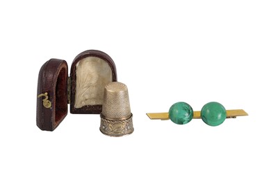 Lot 192 - AN ANTIQUE 15CT GOLD BAR BROOCH, set with two...
