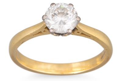 Lot 109 - A DIAMOND SOLITAIRE RING, the round brilliant...