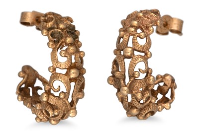 Lot 114 - A PAIR OF 9CT GOLD EARRINGS, of naturalistic...