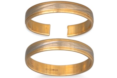 Lot 283 - TWO 18CT RINGS, 6 g., size V