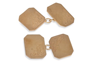 Lot 89 - A PAIR OF ANTIQUE YELLOW GOLD CUFFLINKS, with...